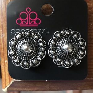Black earrings clip